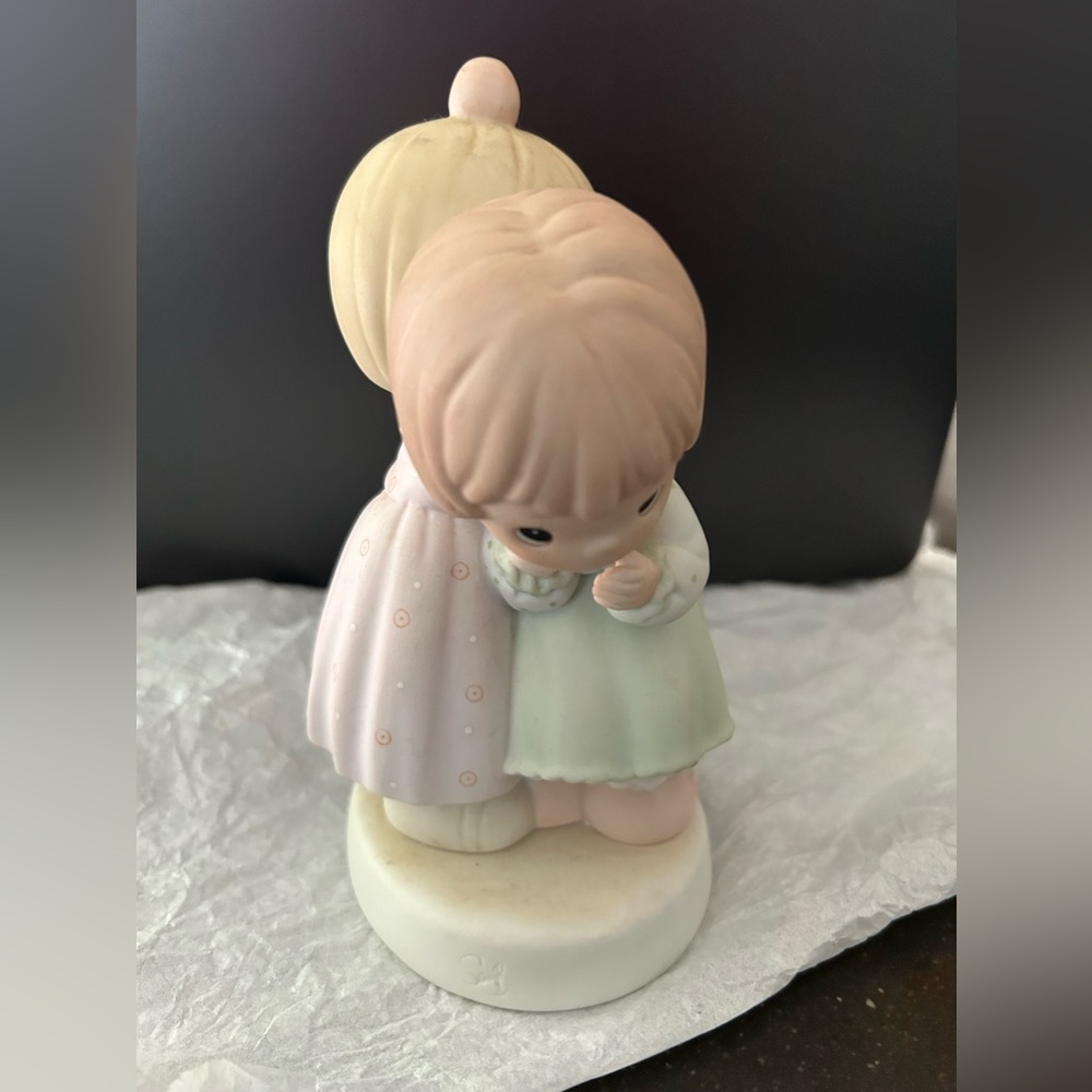 Precious Moments Figurine, “That’s What Friends Are For “ # 521183